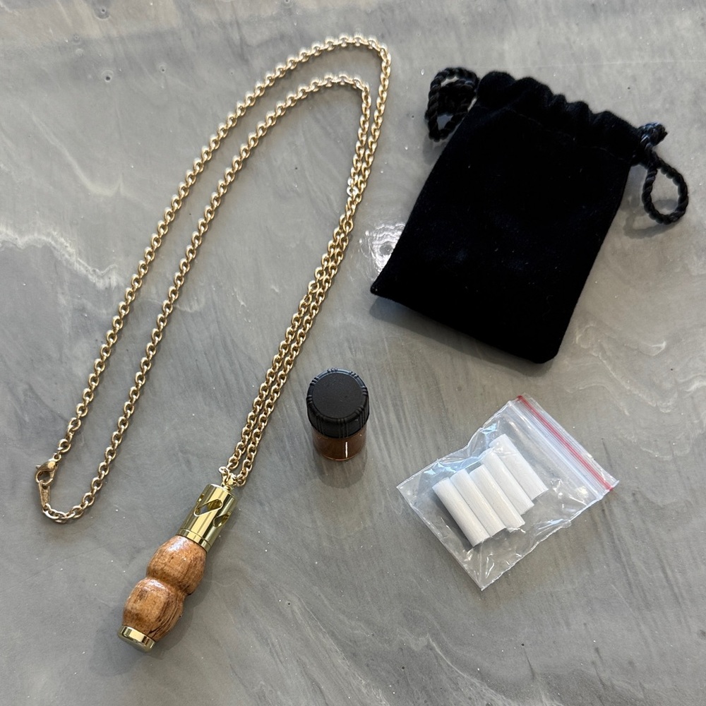 Elegant Gold & Wood Aromatherapy Necklace Kit w/ wicks & bottle